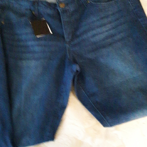 Measure n Made jeans - Picture 3 of 4